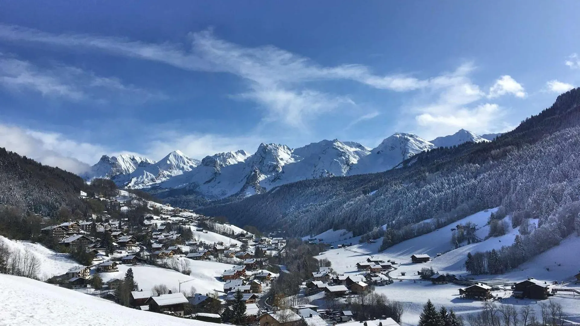 Charmant 2 Pieces + Mezzanine, 42M², 4 Pers, Balcon Sud, Proche Commerces Et Ski Bus Au Grand-Bornand - Fr-1-458-155 Le Grand-Bornand Frankrike